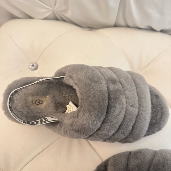 UGG Fluffy Slippers Women’s Size 9 Grey - Picture 3 of 5